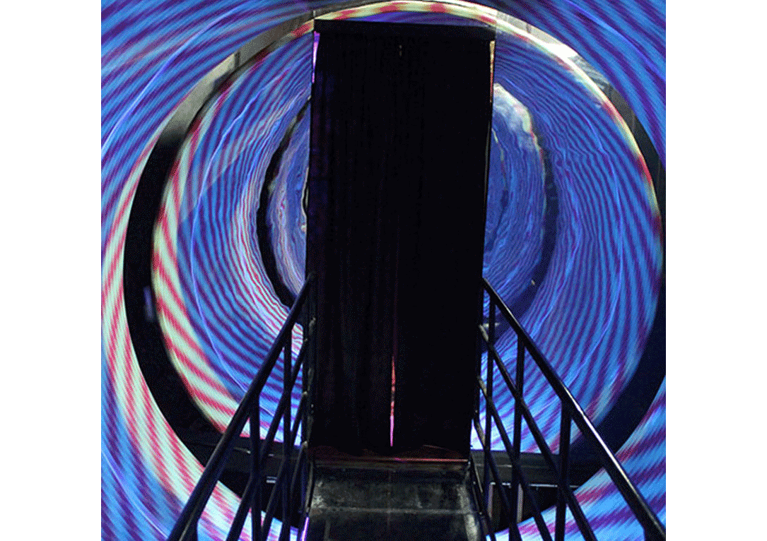 Mirror Maze Adventures PREMIERWORLD Technology Ltd.