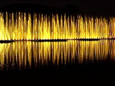 Macintosh_Burn_Floating_Musical_Fountain_at_Lake Macintosh_Burn_Floating_Musical_Fountain_at_Lake